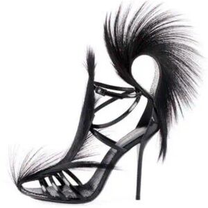 In search of YSL heels in size 41/42